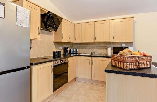 Sutton on Derwent House | 3 Bed in York 93206