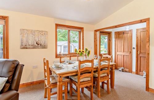 Sutton on Derwent House | 3 Bed in York 93206