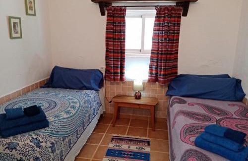 Loja House | 3 Bed Lodge - Sleeps 6 - Pool - Terrace - Parking