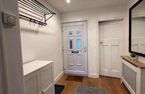 Haringey House | 3 Bed luxury house, 10 min walk to underground