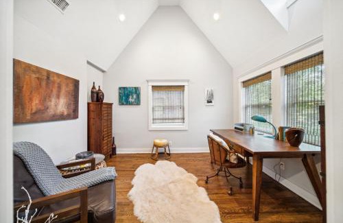 Cherry Street House | 3 Bed, Office, Hot Tub, 2 Min To Cherry St