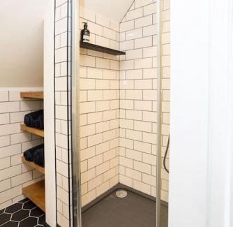 Matfield Apartment | 3 bed penthouse above quaint pub