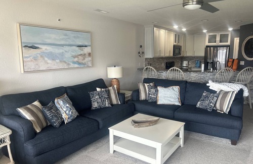 Village of Four Seasons Condo | 3-bedroom condo in charming Village of Four Seasons close to everything!