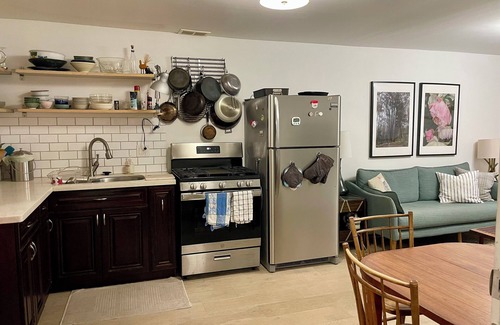 Excelsior Apartment | 3 bedroom/1 bathroom FULLY FURNISHED apartment in the Excelsior neighborhood.