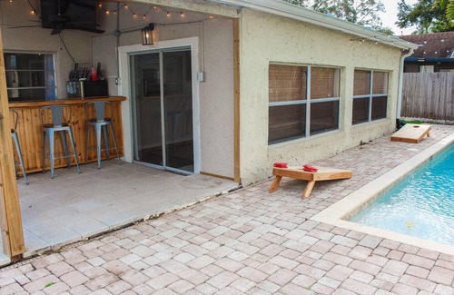Largo House | 3 bedroom/ 2.5 bath house w /pool & entertainment! 10 MILES TO CLEARWATER BEACH