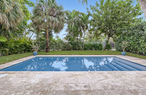 Southside House | 3 bedroom/2 bath pool home near Intracoastal Waterway