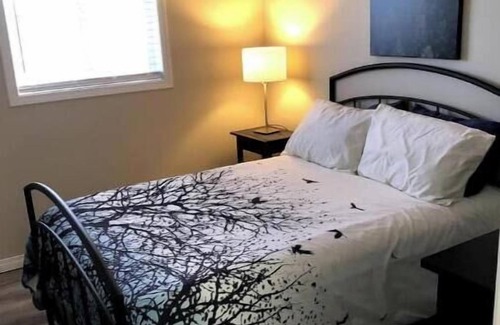 Grande Prairie House | 3 bedroom 2 bath air-conditioned house with garage