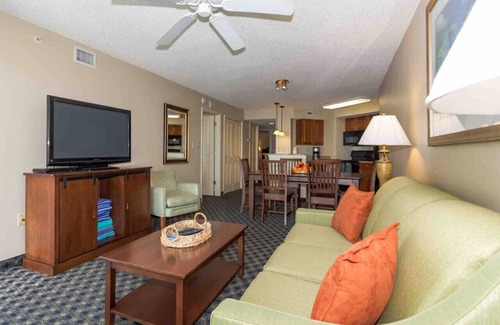 Myrtle Beach Apartment | 3 bedroom 2 Bath, Unit 521, Unobstructed Ocean View, water park