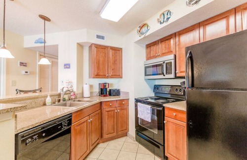 Myrtle Beach Apartment | 3 bedroom 2 Bath, Unit 521, Unobstructed Ocean View, water park
