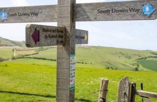 Winchester Cabin | 3 bedroom, 5 star, award winning Scandinavian Lodge (sleeps 6)