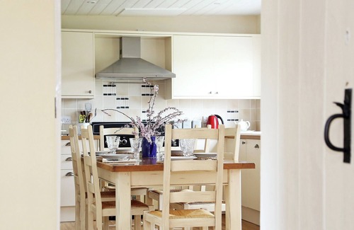 Wavehorne Cottage | 3 bedroom accommodation in Near Tenterden