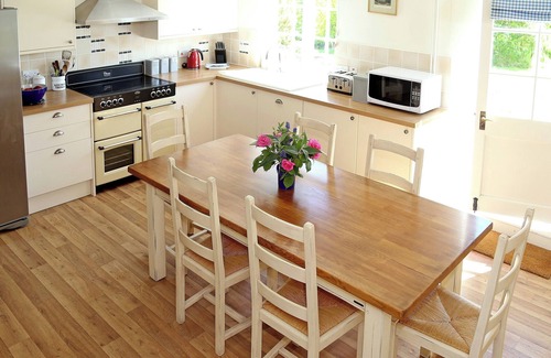 Wavehorne Cottage | 3 bedroom accommodation in Near Tenterden