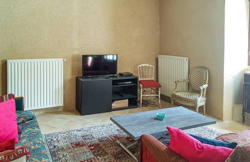 Mauvieres House | 3 bedroom accommodation in Mauvières