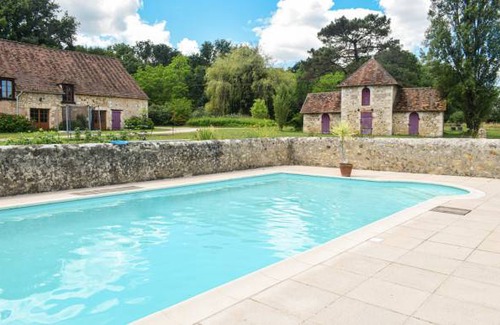 Mauvieres House | 3 bedroom accommodation in Mauvières