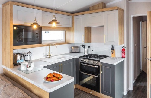 Holywell House | 3 bedroom accommodation in Holywell Bay