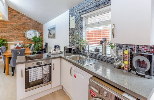 Birchington Cottage | 3 bedroom accommodation in Birchington-on-Sea, near Margate