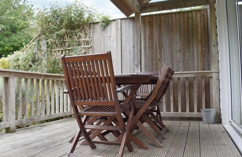 Middleton-on-Sea Cottage | 3 bedroom accommodation in Elmer, Middleton-on-Sea