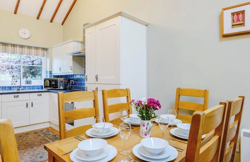 Bont Newydd Cottage | 3 bedroom accommodation in Caethro, near Caernarfon