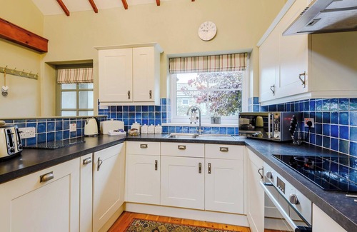 Bont Newydd Cottage | 3 bedroom accommodation in Caethro, near Caernarfon