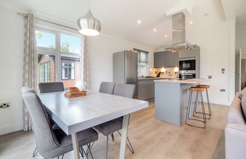 Pentney Ski Chalet | 3 bedroom accommodation in Pentney, King&rsquo;s Lynn
