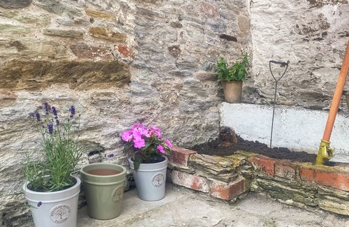 Aveton Gifford Cottage | 3 bedroom accommodation in Aveton Gifford, near Bigbury-on-Sea and Challaborough