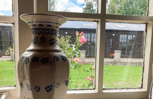 Abergavenny House | 3 bedroom accommodation in Llantilio Pertholey, near Abergavenny