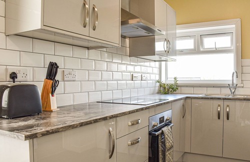 Burry Port Cottage | 3 bedroom accommodation in Burry Port