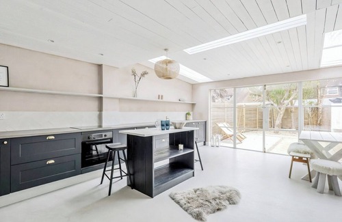 West Wittering Cottage | 3 bedroom accommodation in West Wittering, near Chichester