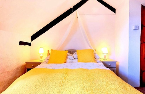 Fivelanes Cottage | 3 bedroom accommodation in Launceston