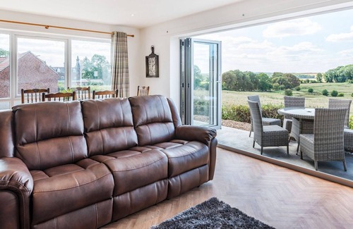Skendleby Cottage | 3 bedroom accommodation in Skendleby, near Spilsby