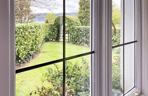 Windermere Cottage | 3 bedroom accommodation in Bowness-on-Windermere, near Windermere