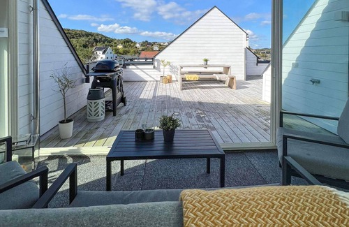 Mosterhamn Apartment | 3 bedroom accommodation in Mosterhamn