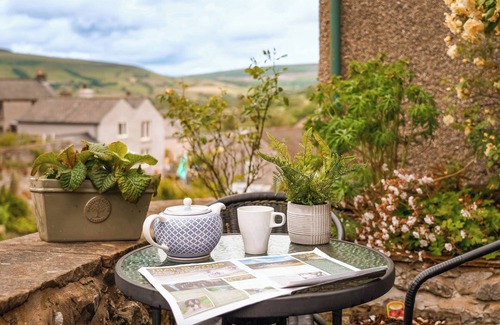 Peak District Cottage | 3 bedroom accommodation in Bradwell
