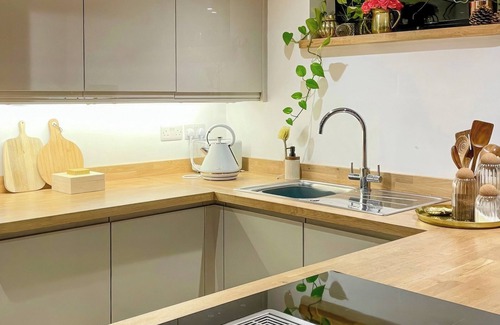 Tunstall Cottage | 3 bedroom accommodation in Biddulph, near Stoke-on-Trent