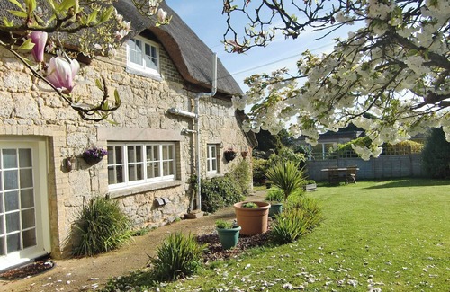 Ningwood Cottage | 3 bedroom accommodation in Wellow, near Yarmouth