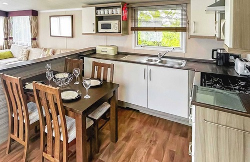 Ningwood House | 3 bedroom accommodation in Newbridge, Nr Yarmouth