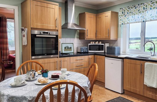 Airdrie Cottage | 3 bedroom accommodation in Plains, near Glasgow