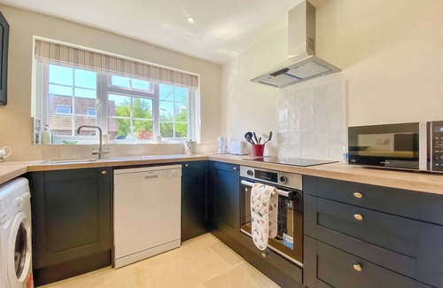 Poulshot Cottage | 3 bedroom accommodation in Poulshot, near Devizes