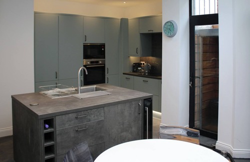 Hastings Cottage | 3 bedroom accommodation in Hastings