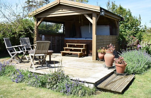Ventnor Cottage | 3 bedroom accommodation in Chale, near Ventnor
