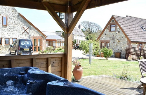 Ventnor Cottage | 3 bedroom accommodation in Chale, near Ventnor