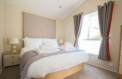 Annan Cabin | 3 bedroom accommodation in Annan