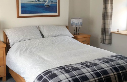 Buckie Cottage | 3 bedroom accommodation in Findochty, near Cullen