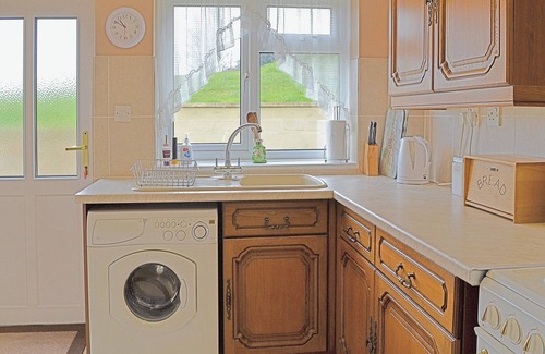 Potterne Cottage | 3 bedroom accommodation in Potterne, near Devizes