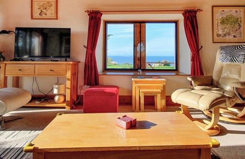 Elgin Cottage | 3 bedroom accommodation in Elgin