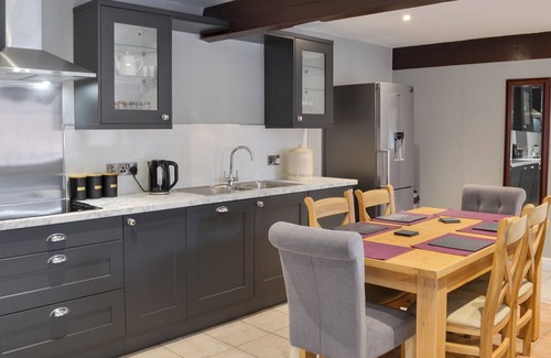 Lincoln Cottage | 3 bedroom accommodation in Doddington, near Lincoln
