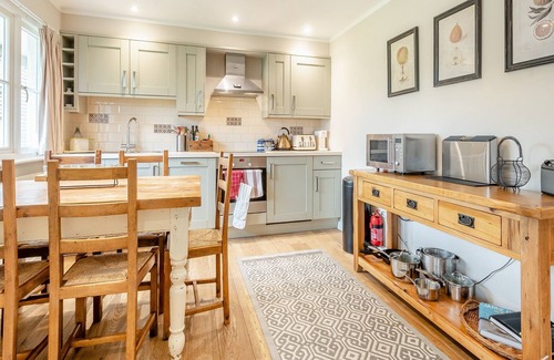 Beckington Cottage | 3 bedroom accommodation in Beckington, near Frome