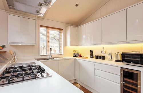 Ryde Ski Chalet | 3 bedroom accommodation in Wootton Bridge, Nr Cowes