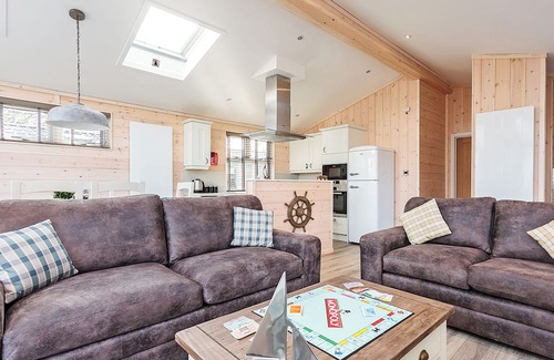 Ryde Ski Chalet | 3 bedroom accommodation in Wootton Bridge, Nr Cowes