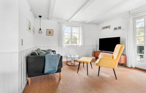 Bøtø By House | 3 Bedroom Amazing Home In Væggerløse